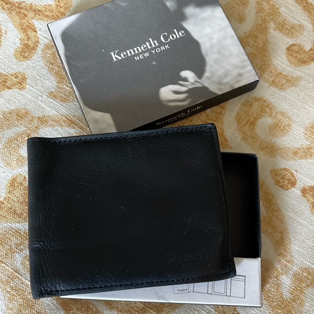 Kenneth Cole wallet